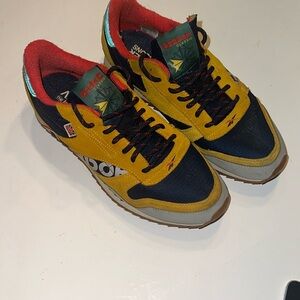 Classic Reebok Leather Ripple Altered Yellow Navy